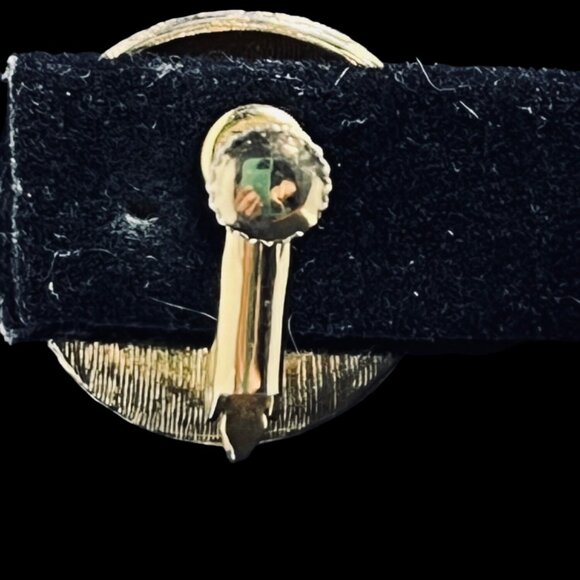 Vintage Brushed Gold Tone Button Clip On Earrings (5256) - Picture 4 of 5